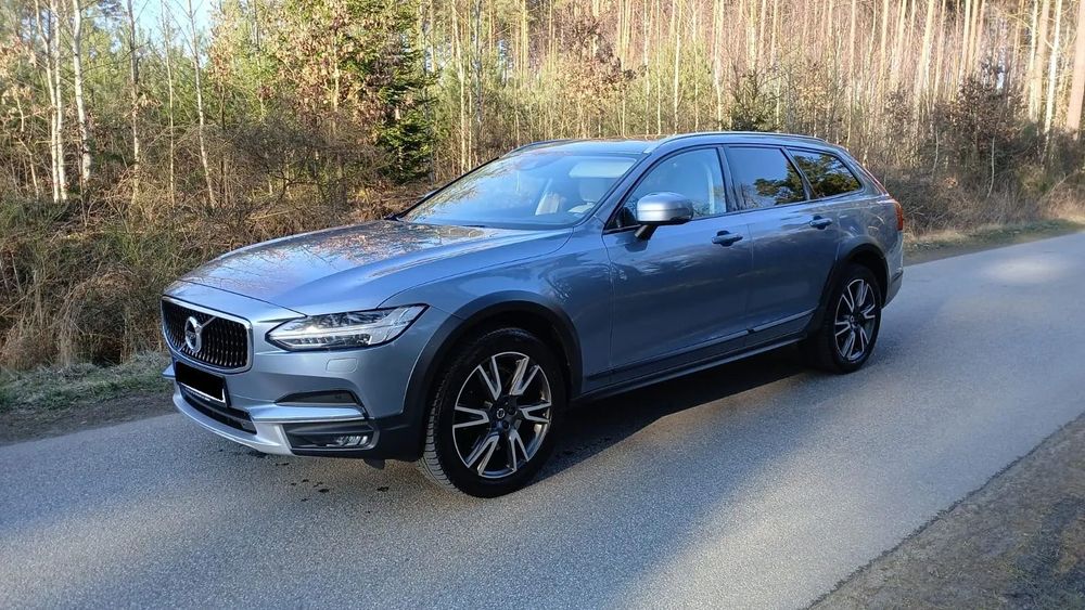 Volvo V90 Cross Country Volvo V90 Cross Country
