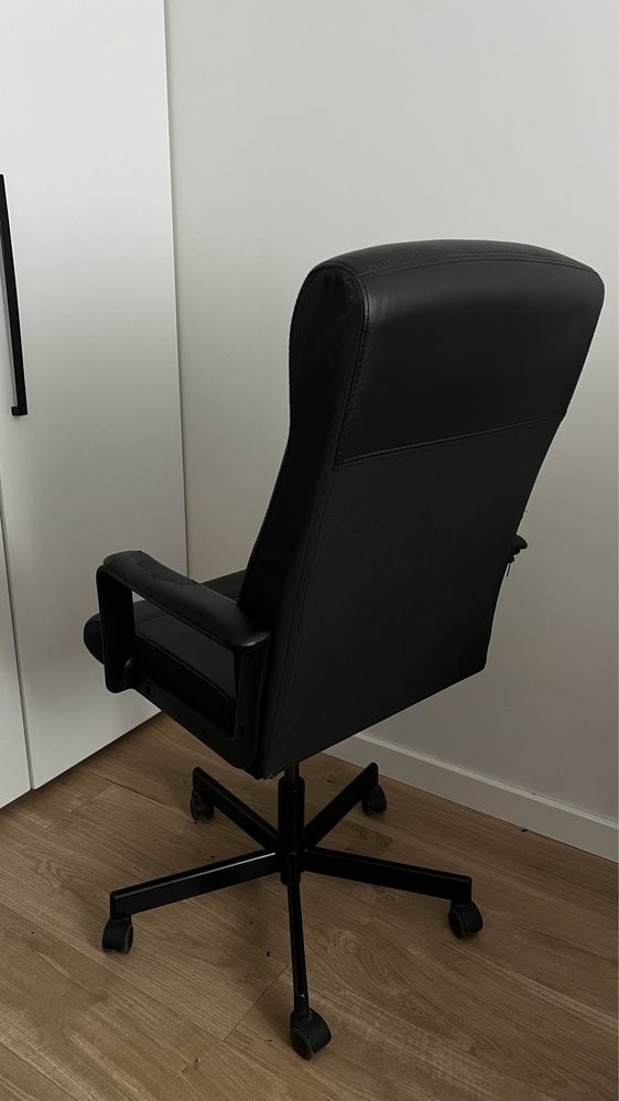 Fotel obrotowy biurowy Ikea MALKOLM