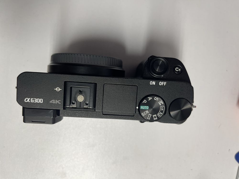 Sony a6300 APS-C 4K ILCE-6300 com 3148 disparos
