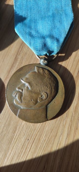 Medal II RP Piłsudskiego Oracz