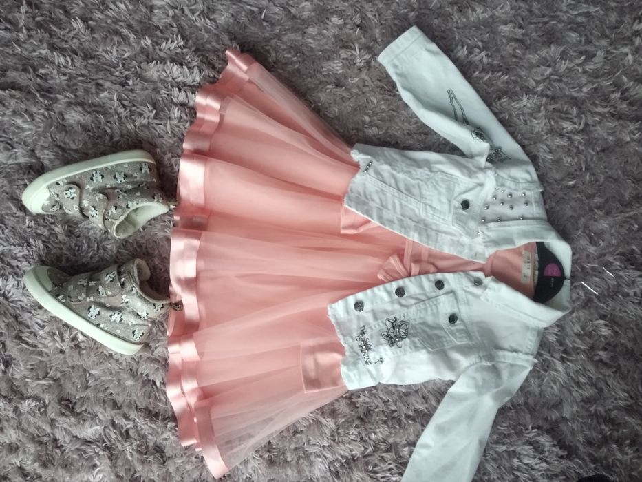 Платье на девочку 3-5 лет