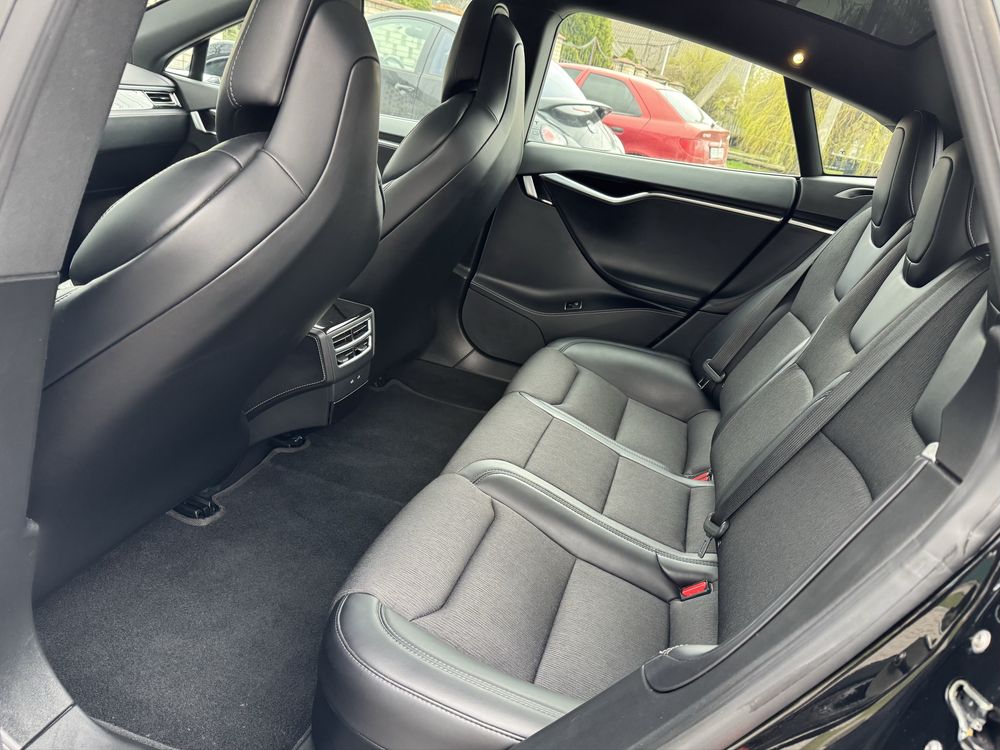 TESLA MODEL S Европа (Німеччина) Рестайлінг 2018