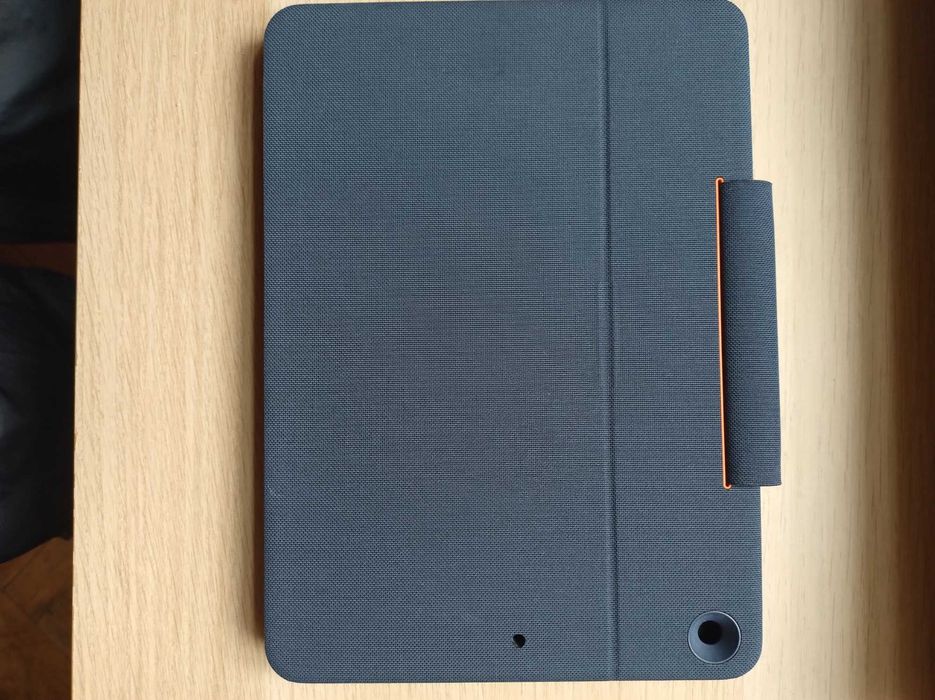 Чехол-клавиатура Logitech RUGGED Combo 3 для iPad 9 | 8 | 7 10.2"