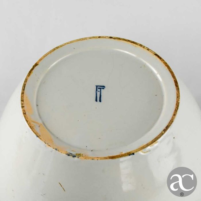 Pote com tampa em faiança da fábrica da Torrinha - Gaia Nº2