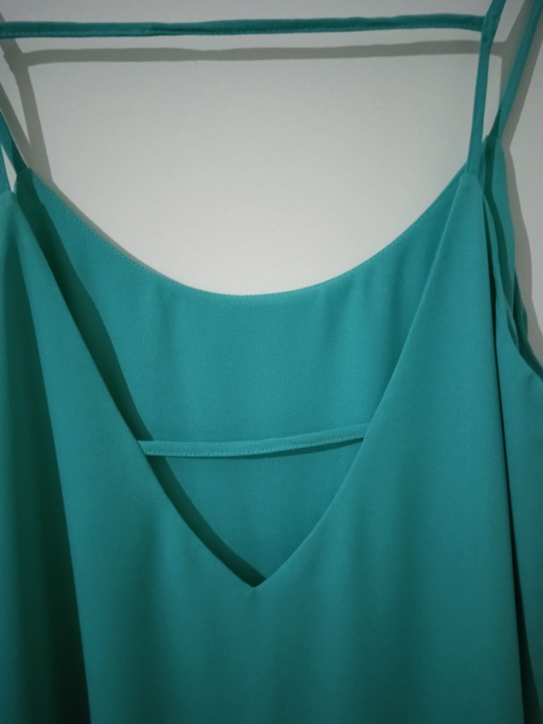 Vendo vestido novo