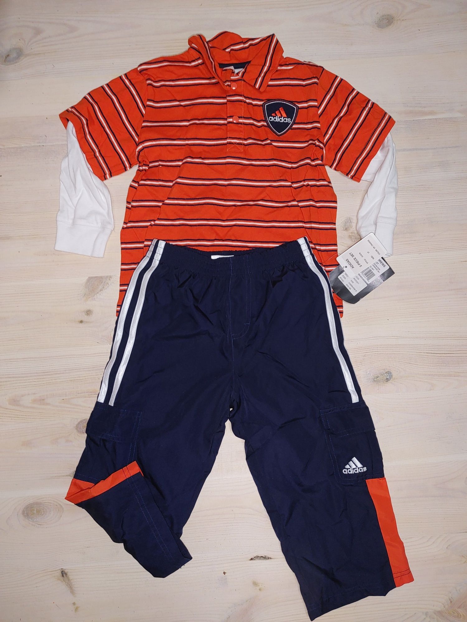 Dres pomarańczowy adidas dla 3 latka