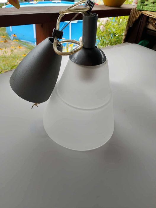 Lampa wisząca szklana klosz 18 cm cała 26cm średnica 18cm