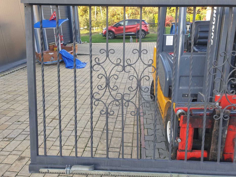 Brama przesuwna 3 mb