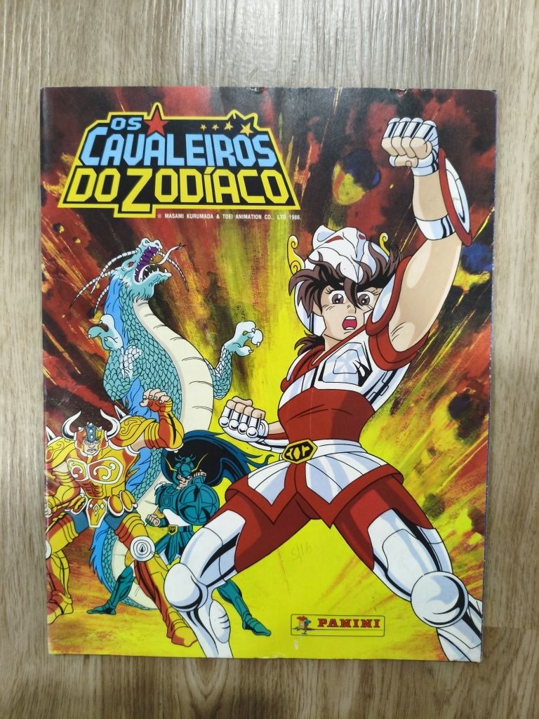 Caderneta de cromos os cavaleiros do zodíaco