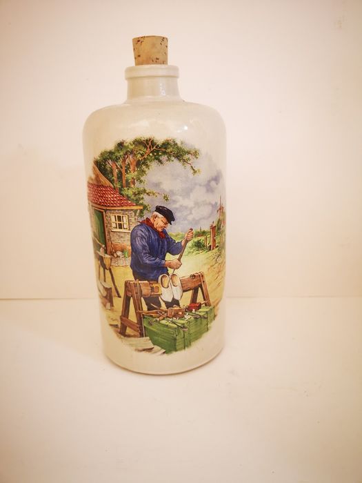 Ozdobna butelka z korkiem