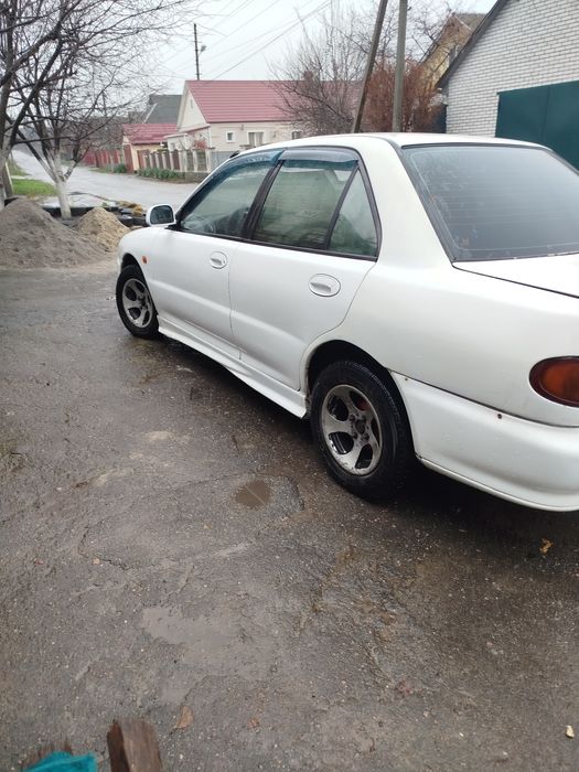 Mitsubishi lancer 1995р