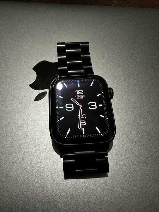 Apple Watch Series 5 Space Gray GPS + LTE