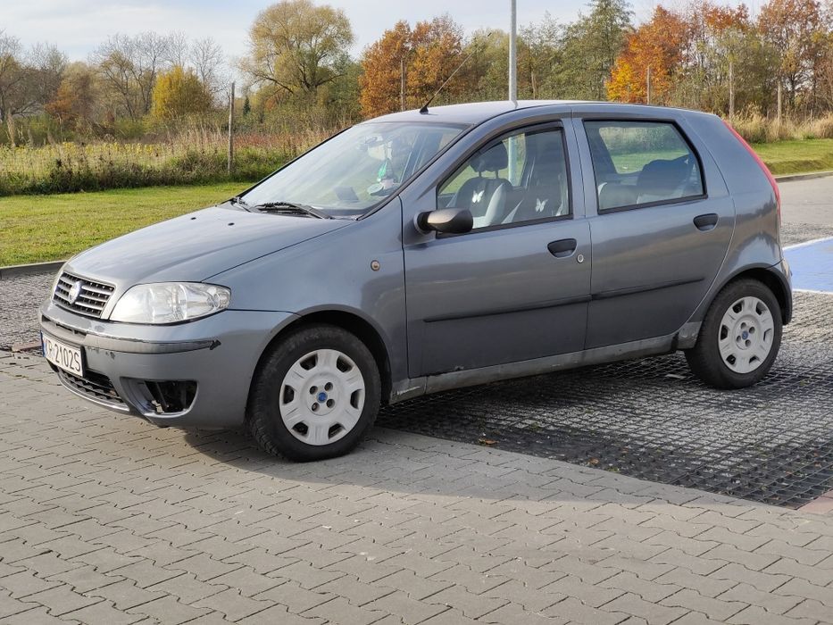Fiat Punto II 2004 rok 1.2 aktualne opłaty, opony zimowe po serwisie