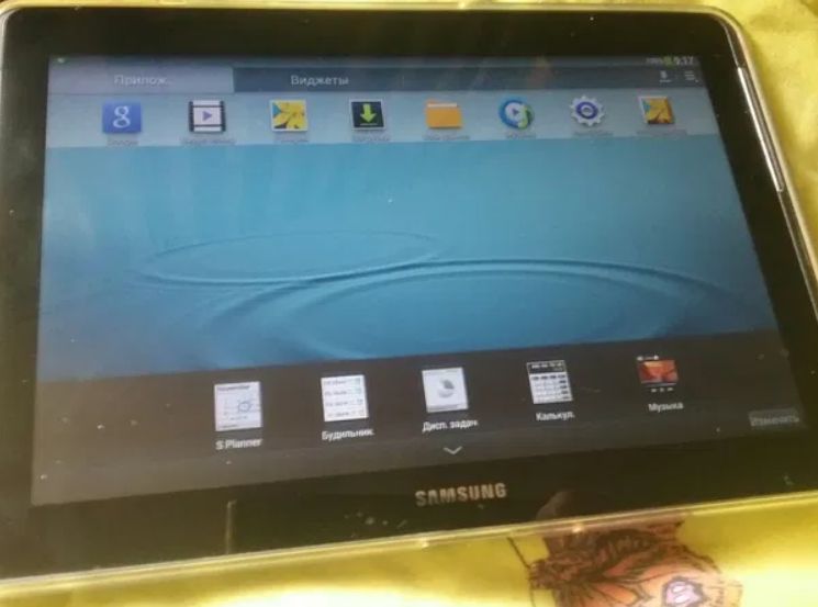 Планшет Samsung p5110  GPS 10 дюймов экран PLS матрица