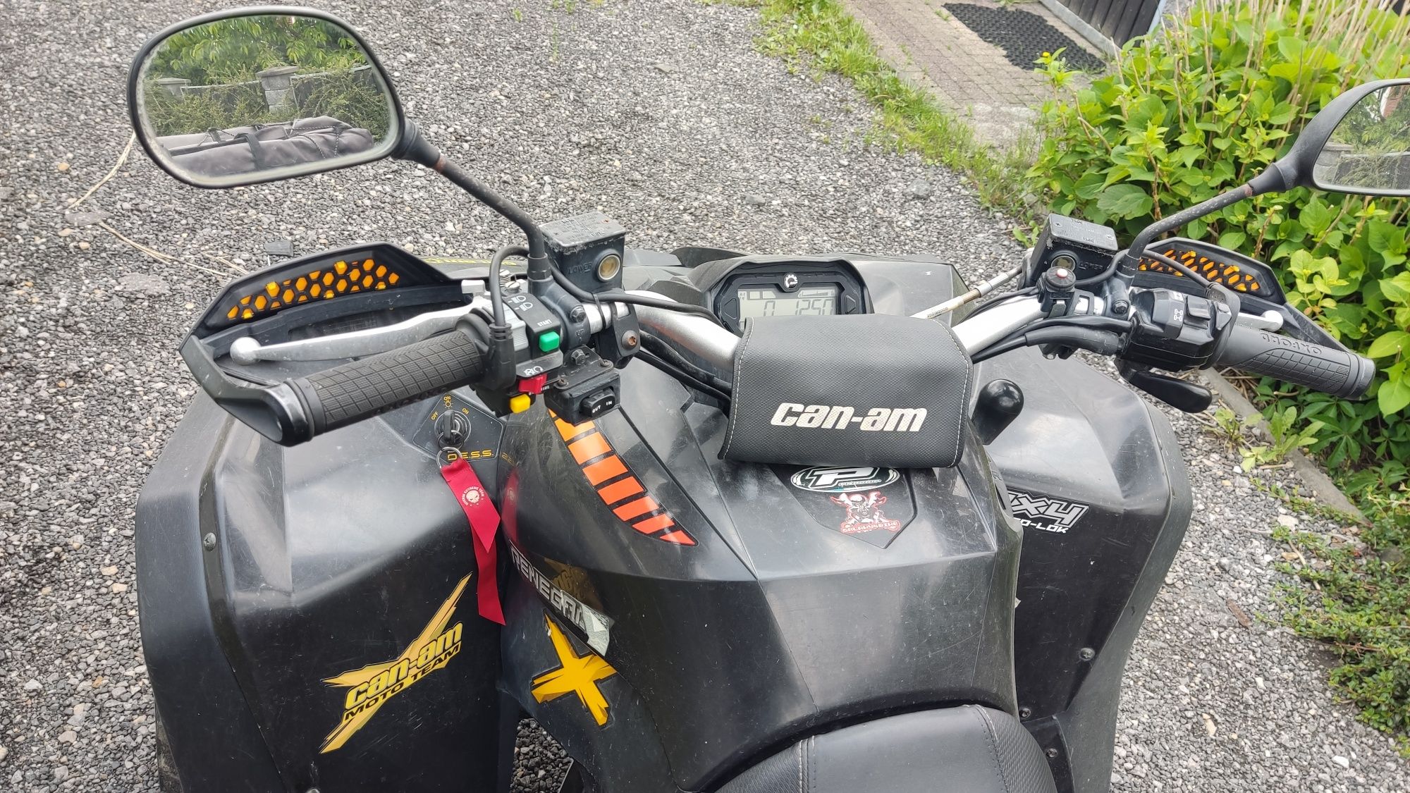 Can AM Renegade X 800r doskonały stan dużo dodatków. Zarejestrowany.