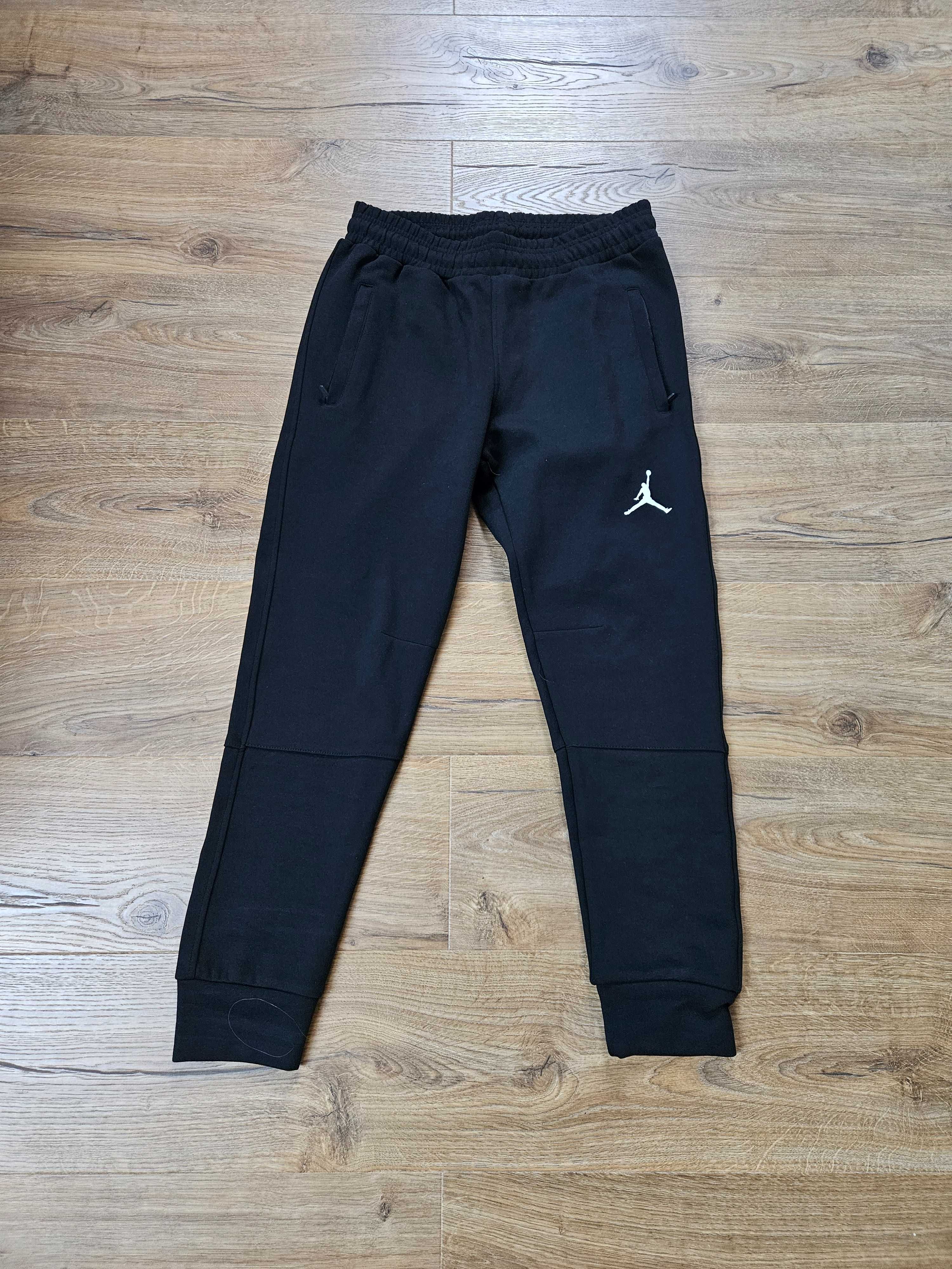 Nowe spodnie dresowe Nike air JORDAN rozmiar S