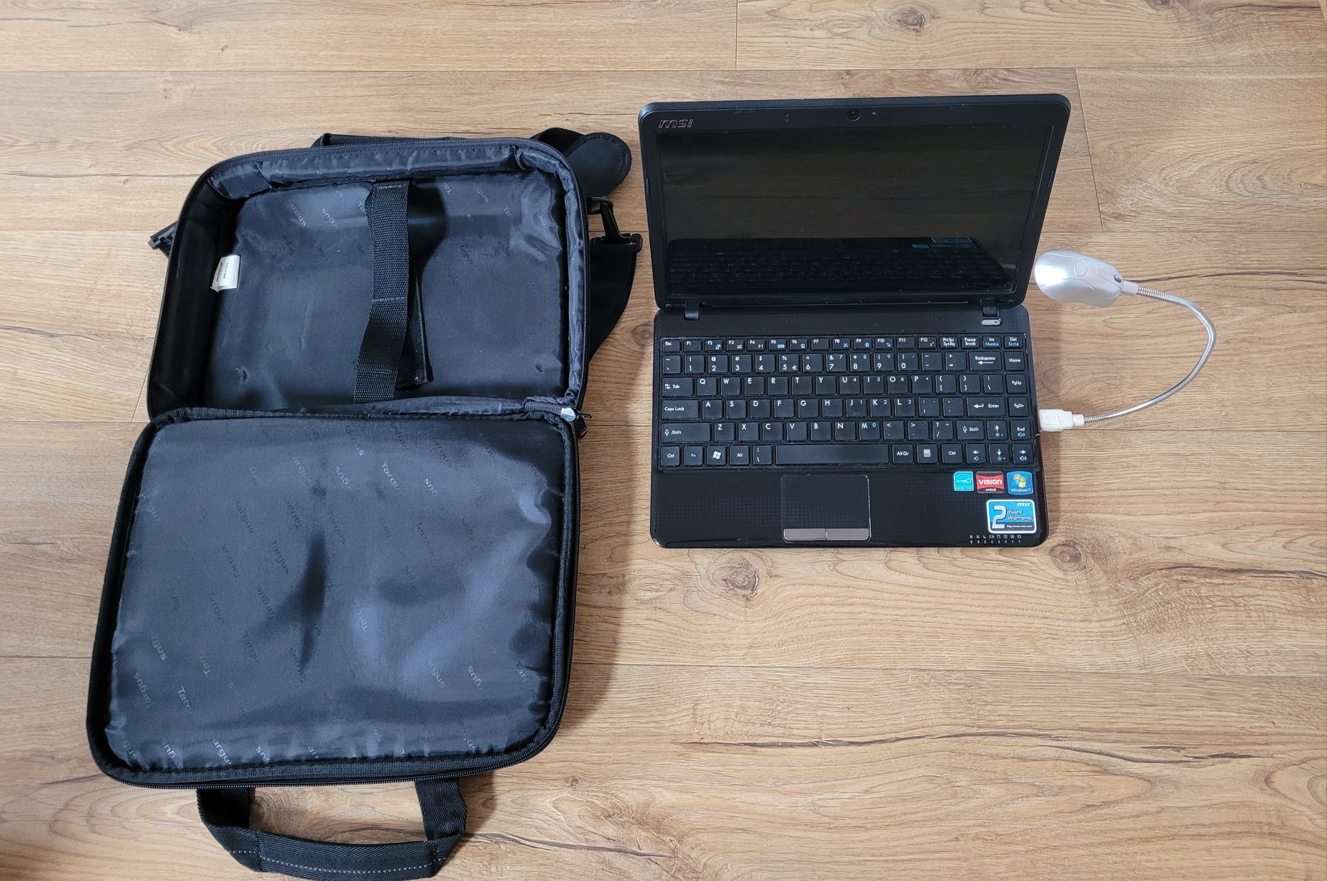 Laptop msi 1245 torba i zasilacz