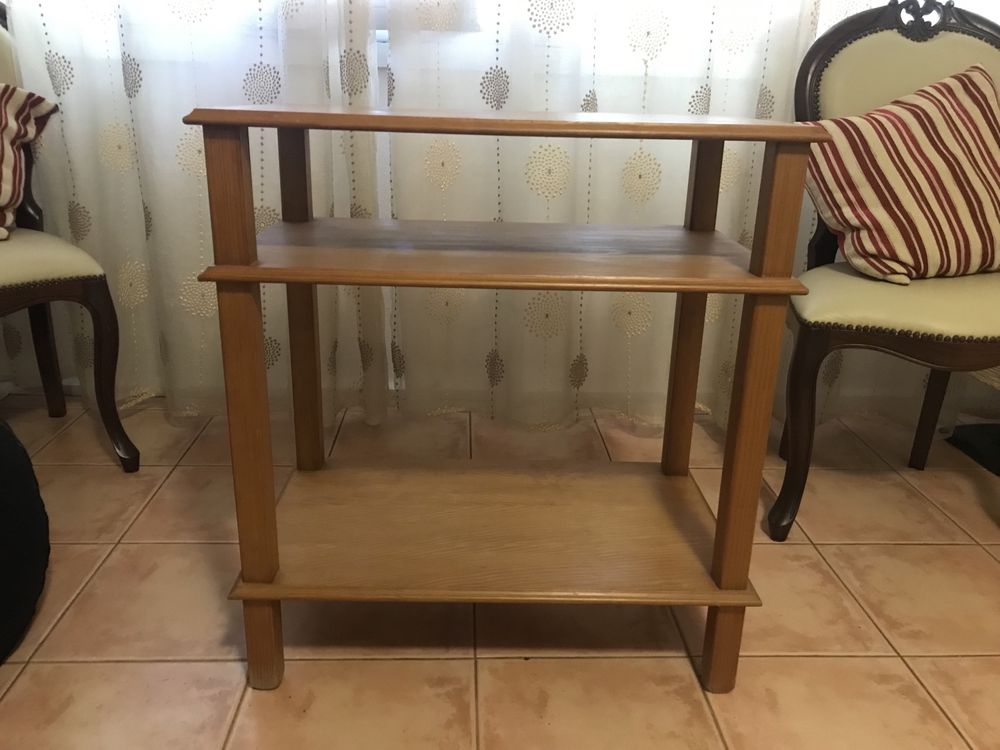 Móvel TV com prateleiras
