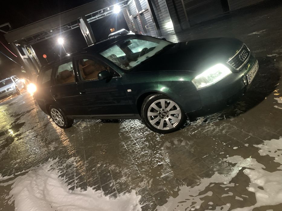 Ауді а6с5 2.5 АКПП хороше авто