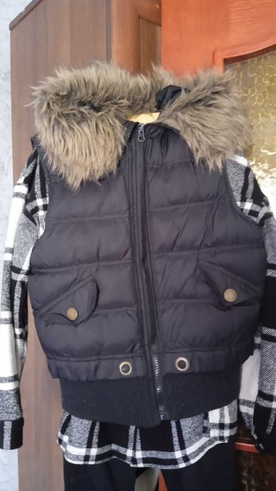 джинси , жилетки