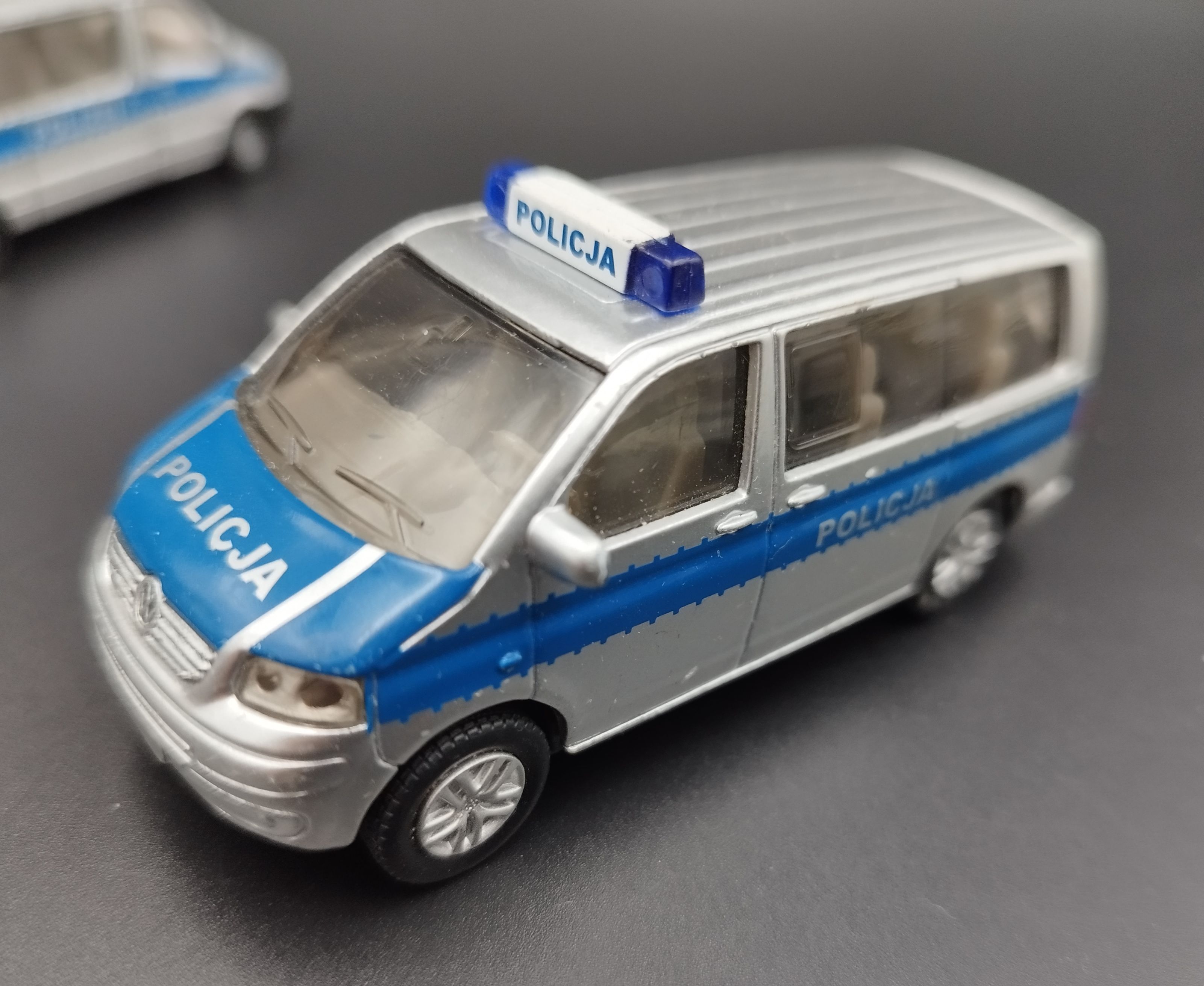 siku 3 x resorak model mercedes volkswagen policja