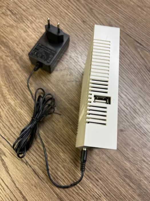 Продам мощный Wi-Fi роутер MikroTik RB951Ui-2HnD (нерабочий один порт)