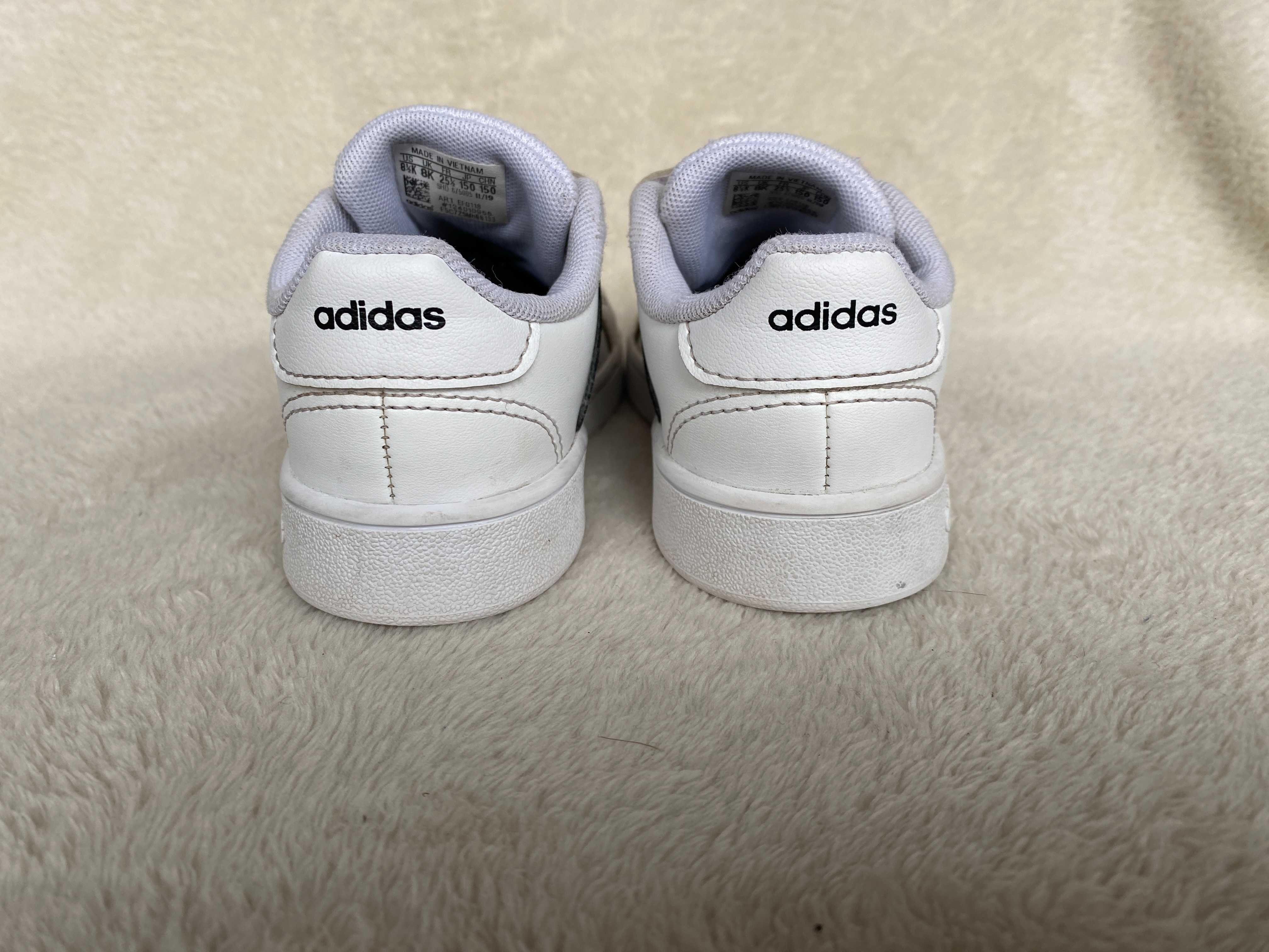 Кросівки Adidas оригінал, розм 25,5