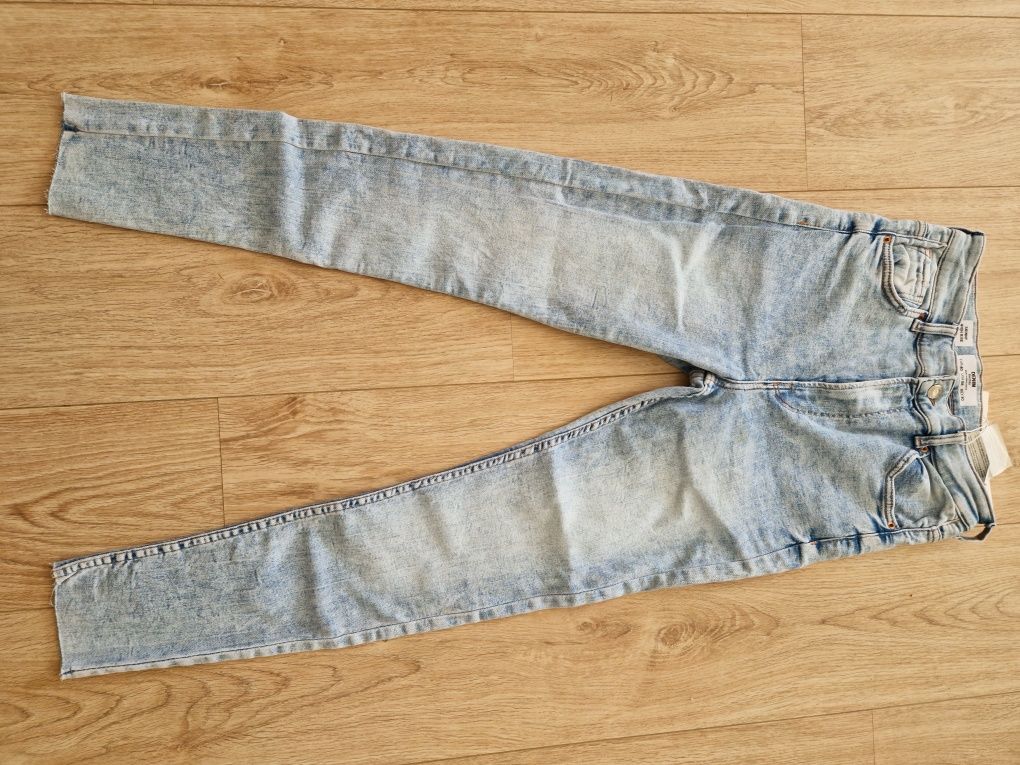 Calças azul claro Bershka Denim Skinny High Rise