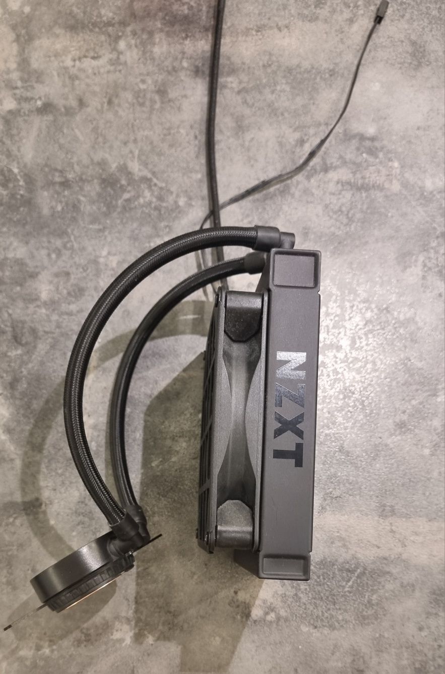 Chłodzenie wodne 140mm NZXT aio
