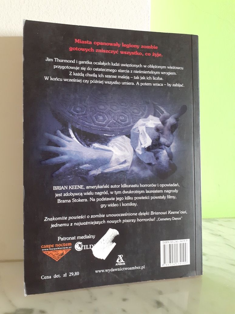 Miasto Żywych Trupów Brian Keene, Noc Zombie +paczka długopisów