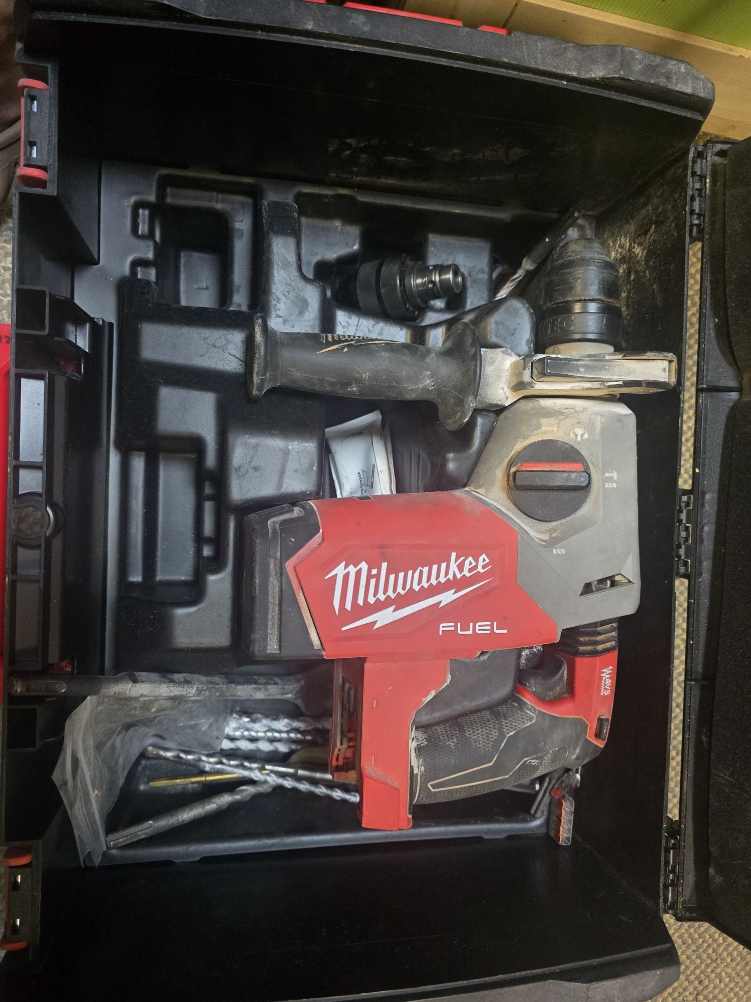 Mlot milwaukee m18 fhx