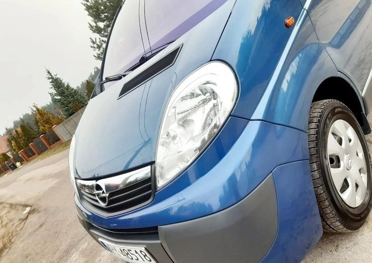 Opel vivaro 2,5L1H1