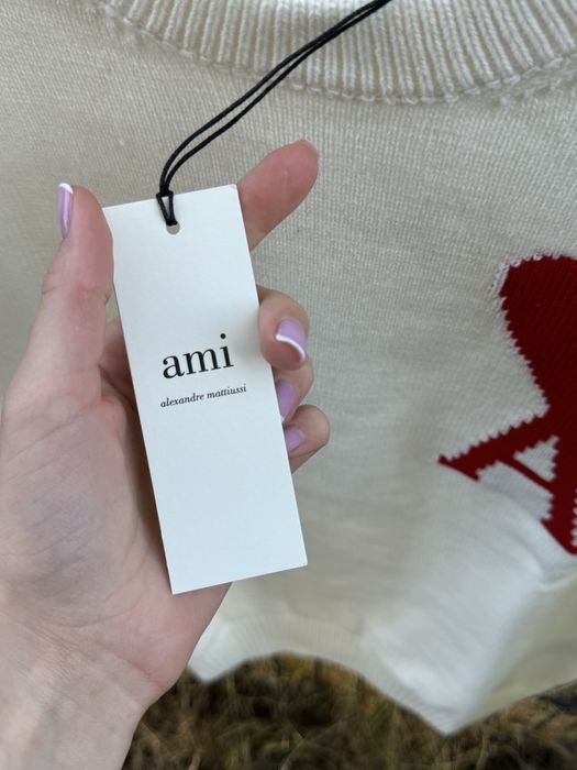 Nowy sweter Ami na sprzedaz.