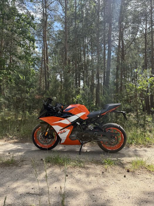 Sprzedam Ktm rc 125 20 rok piękny  stan