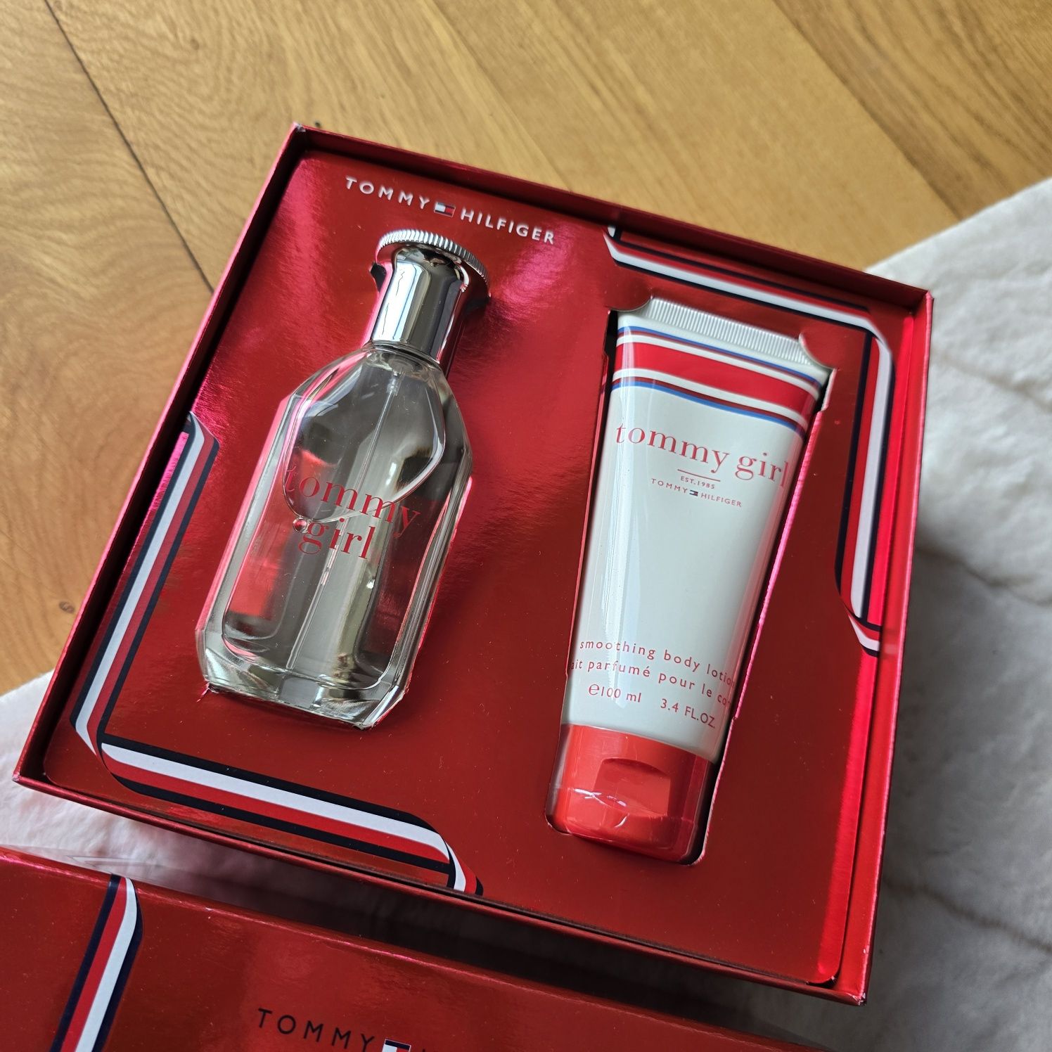 NOWY Tommy Hilfiger Girl woda toaletowa 50 ml balsam do ciała 100 ml