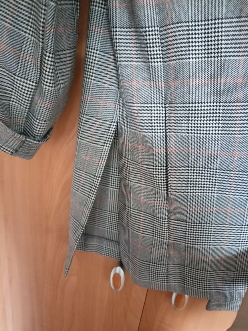 Marynarka w kratkę