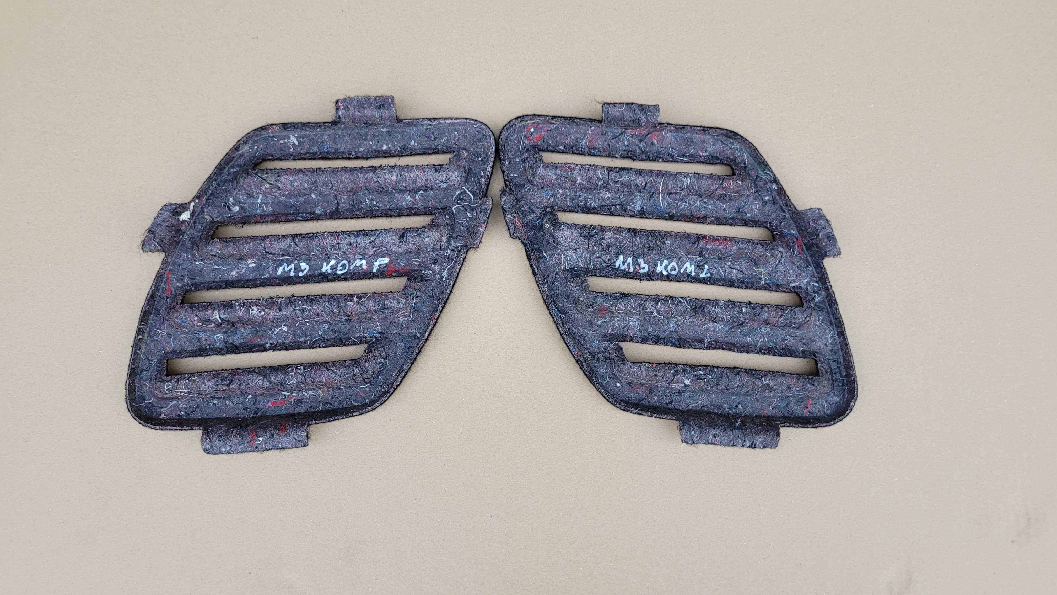 RENAULT MEGANE III 3 kombi zaślepka bagażnika prawa lewa boczek