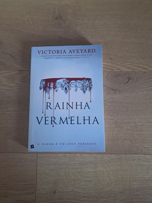 Rainha Vermelha- Victoria Aveyard