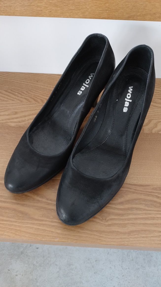 Czarne eleganckie buty 37 Wojas
