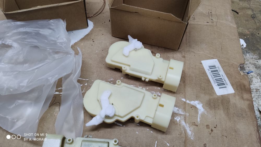 Motores de fecho central Toyota Yaris