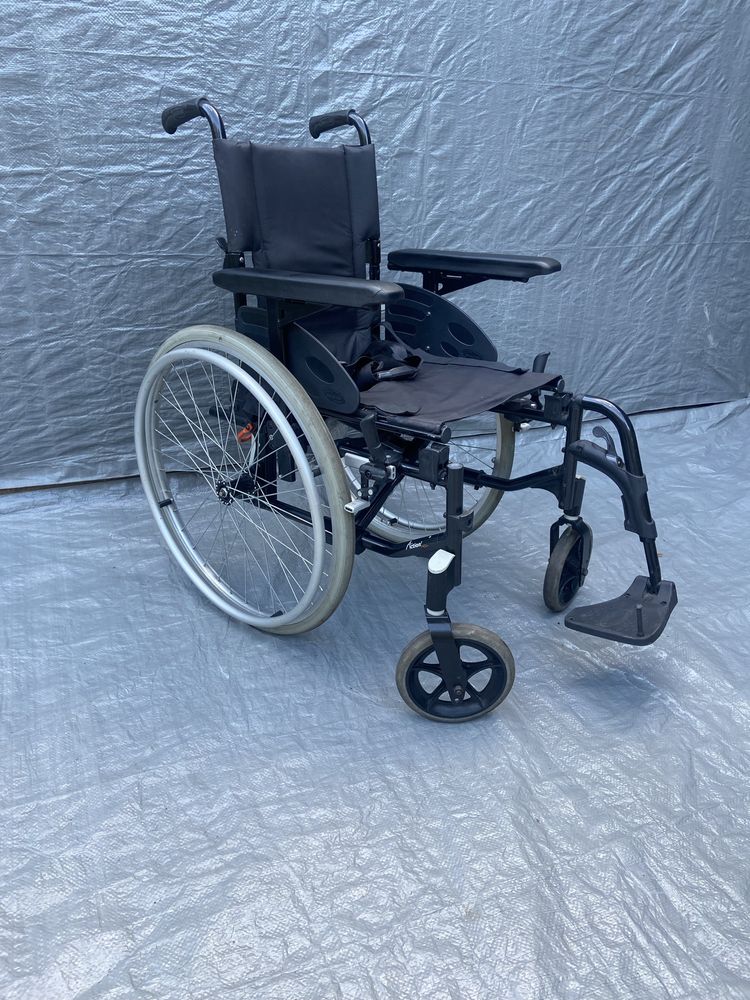 Wózek inwalidzki INVACARE ACTION 2