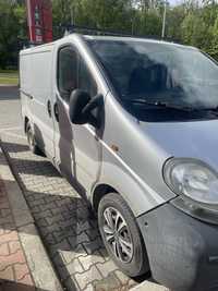 Bus Nissan  Primastar +klima+ 6 biegowa skrzynia ( traffic, vivaro)