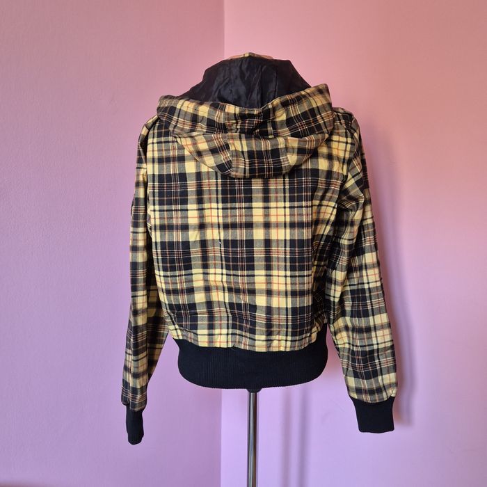 Kurtka damska w krate rozmiar L