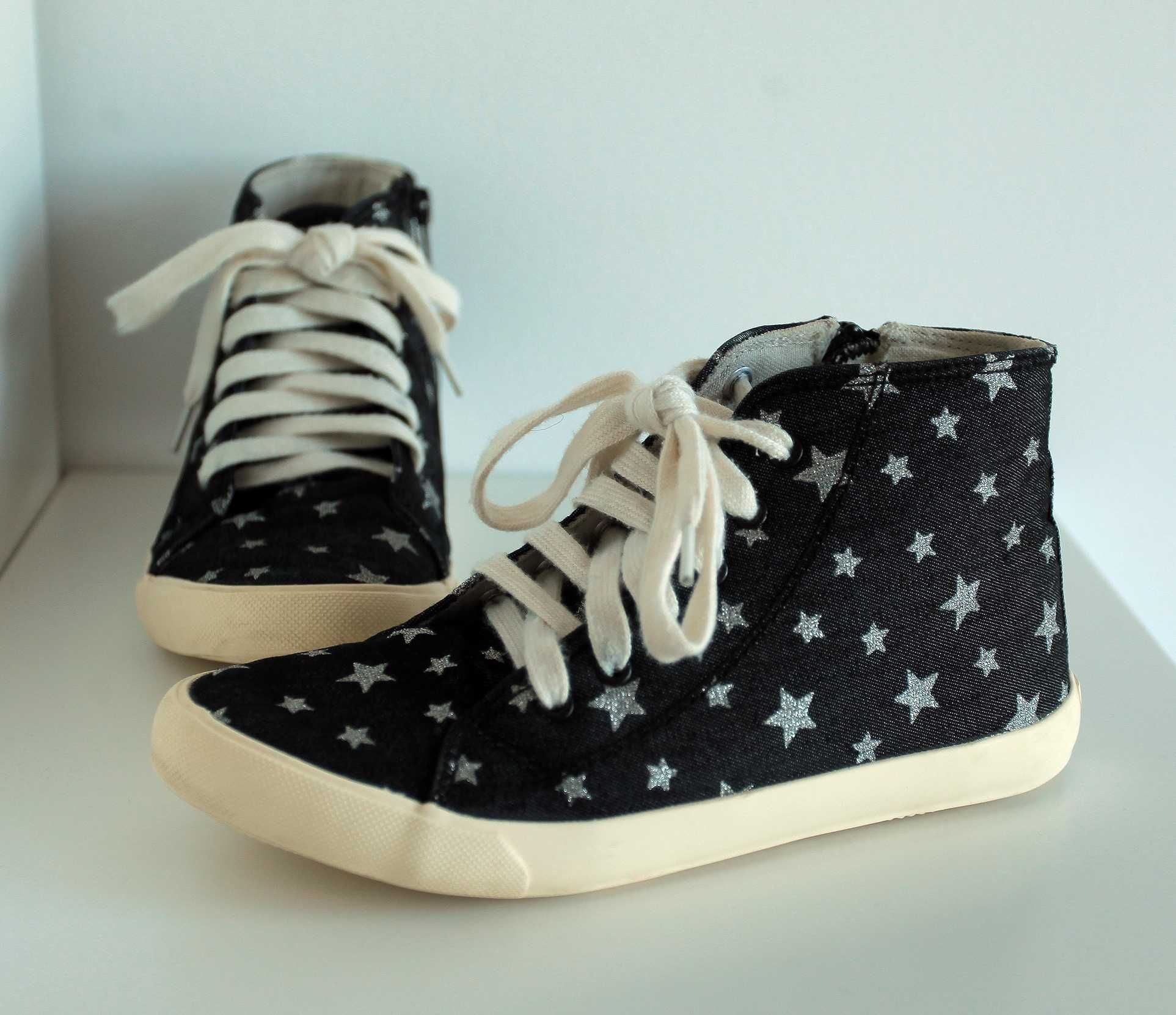 Buty trampki sznurowane