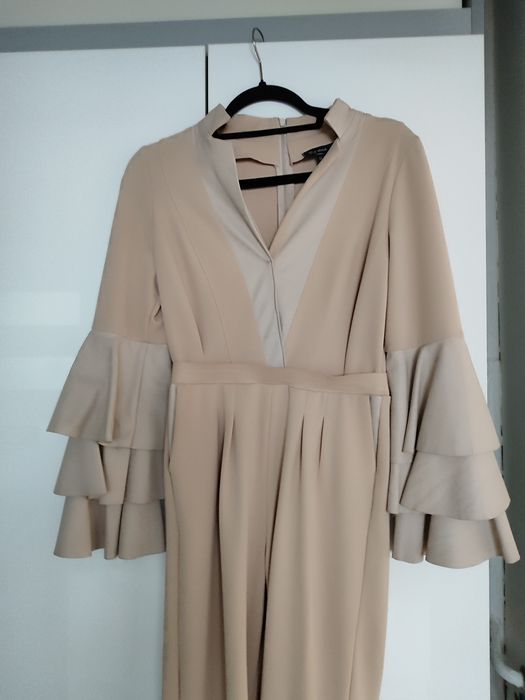 Piękny kombinezon O'la Voga beż rozmiar M