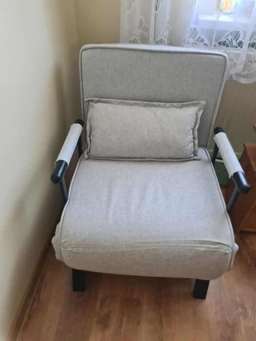 Fotel jednoosobowy do spania