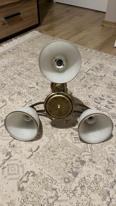 Zyrandol metalowy na 3 zarowki E27