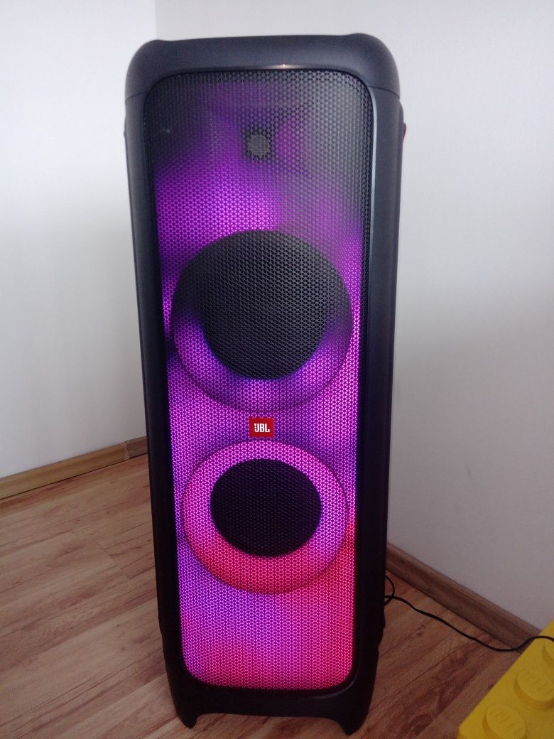 Oferuję do wynajęcia NAJMOCNIEJSZY głośnik JBL Party Box 1100 !
Idealn