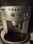 Ekspres ciśnieniowy deLonghi Magnifica