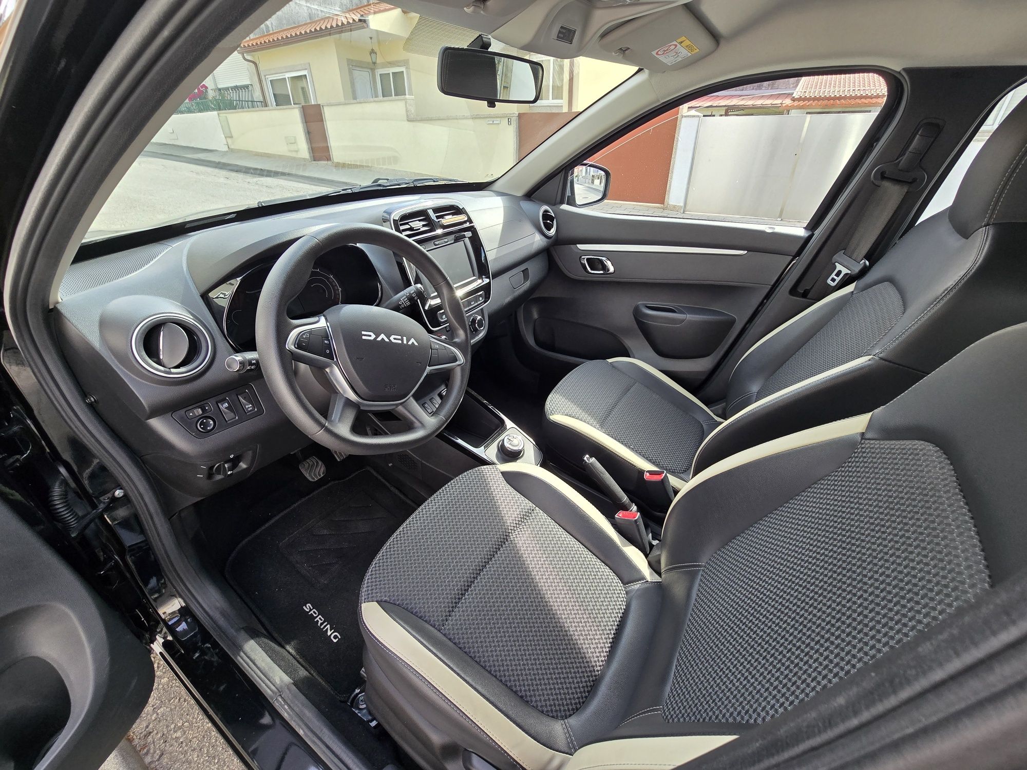 Dacia Spring Electric 45 Full Extras